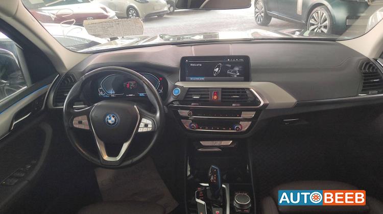 بي ام دبليو iX3 2021