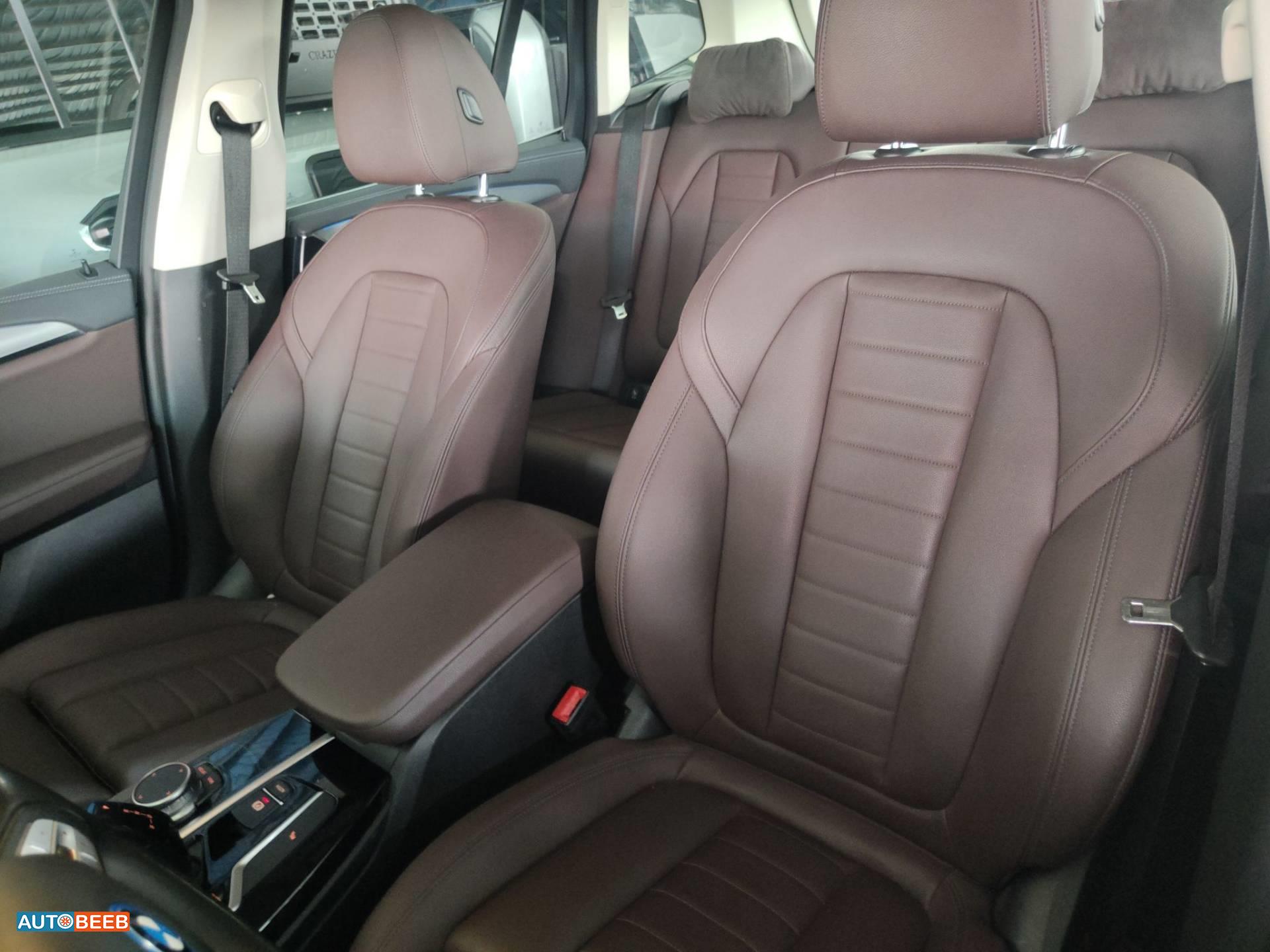 بي ام دبليو iX3 2021