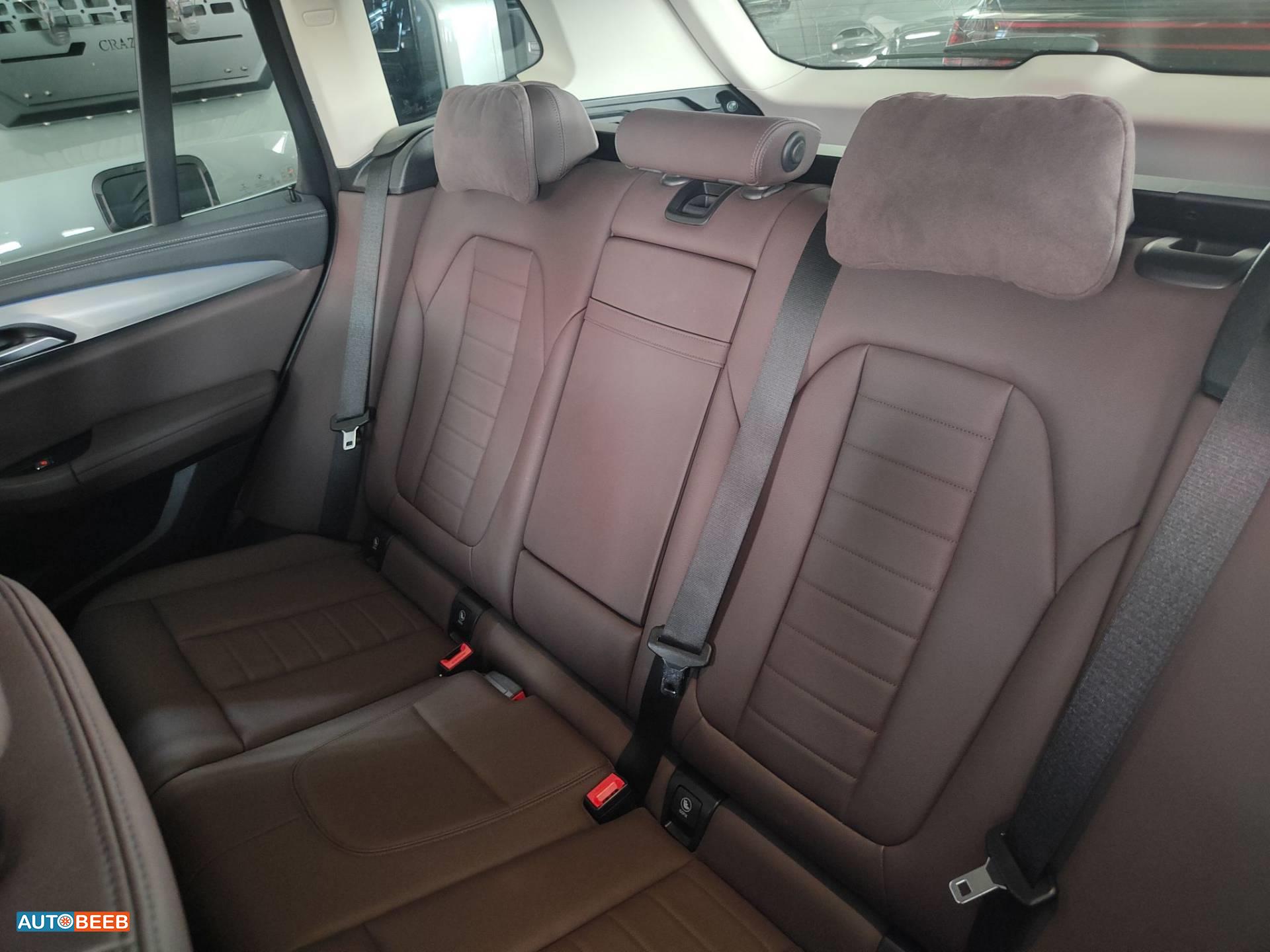 بي ام دبليو iX3 2021