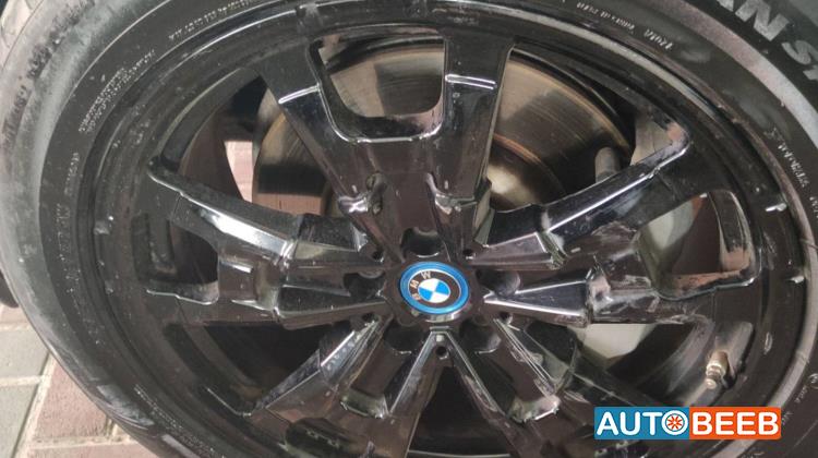 بي ام دبليو iX3 2021