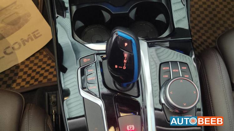 بي ام دبليو iX3 2021