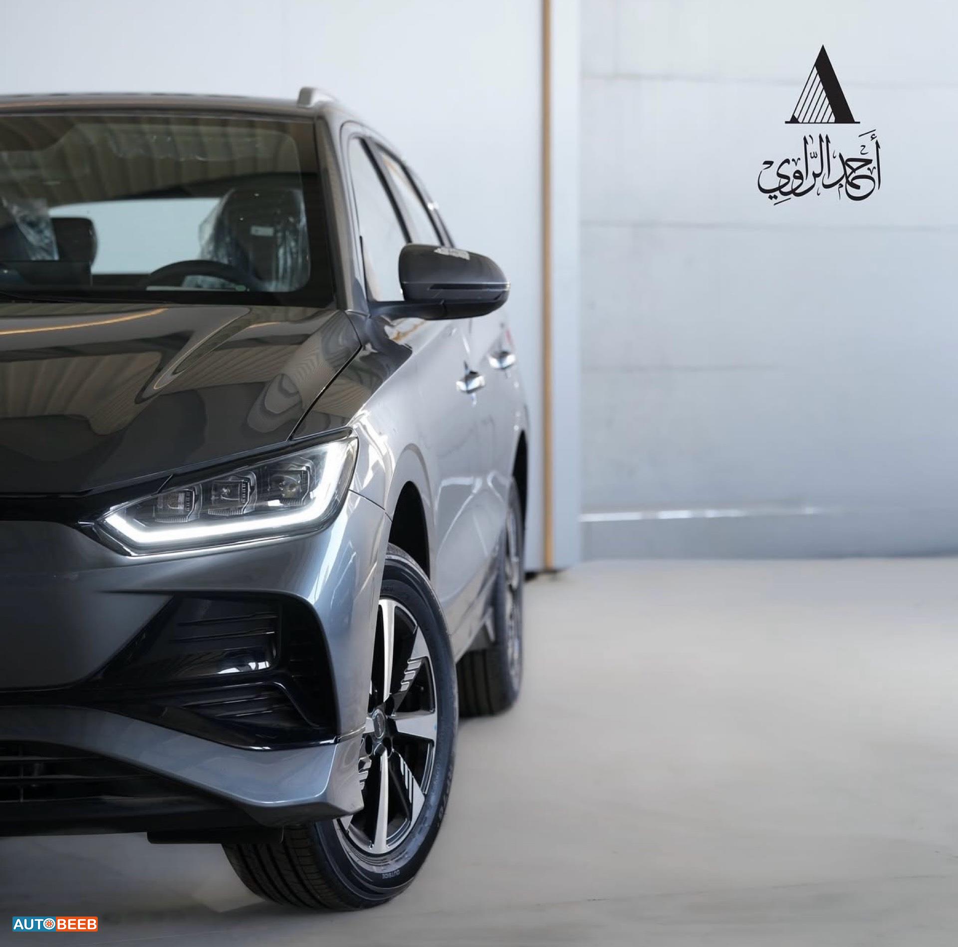بي واي دي E2 2025