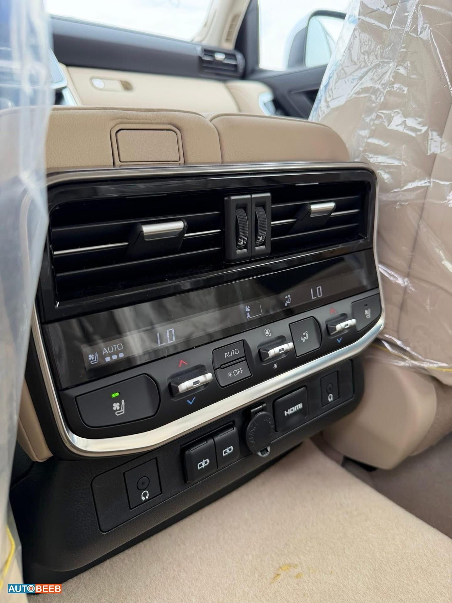 Toyota Land Cruiser 2024