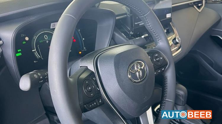 تويوتا كورولا 2025