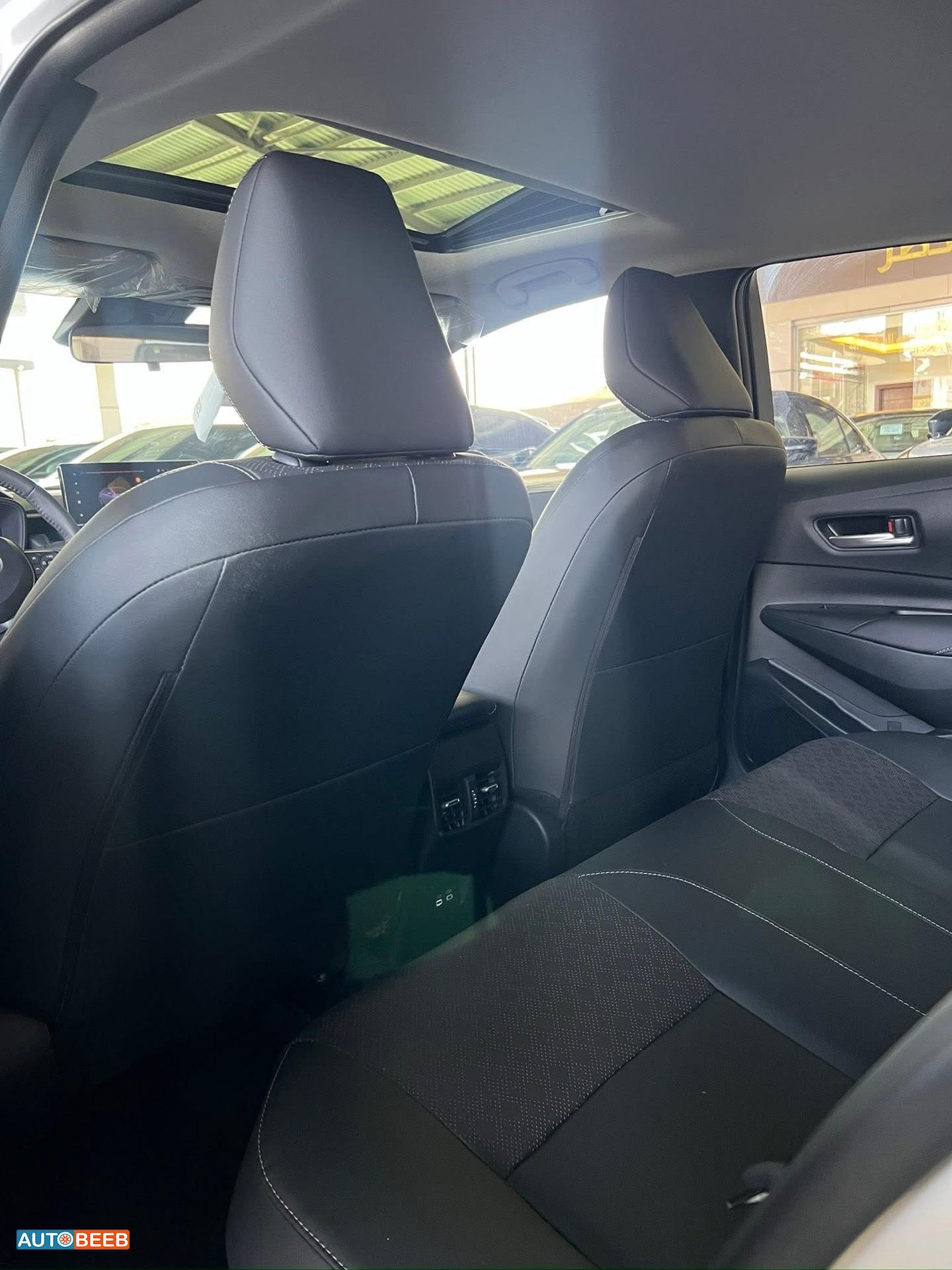 تويوتا كورولا 2025