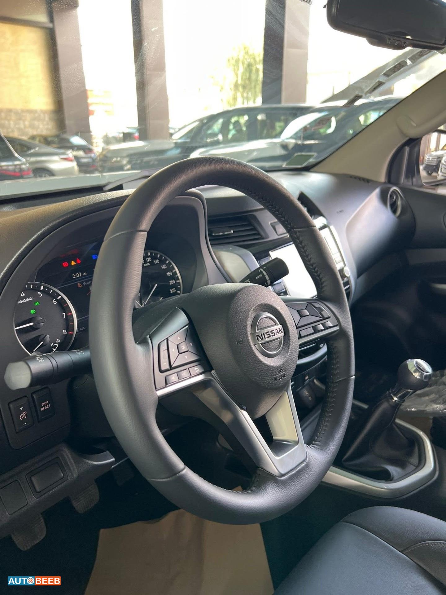 نيسان نافارا 2024