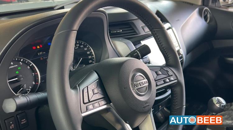 نيسان نافارا 2024