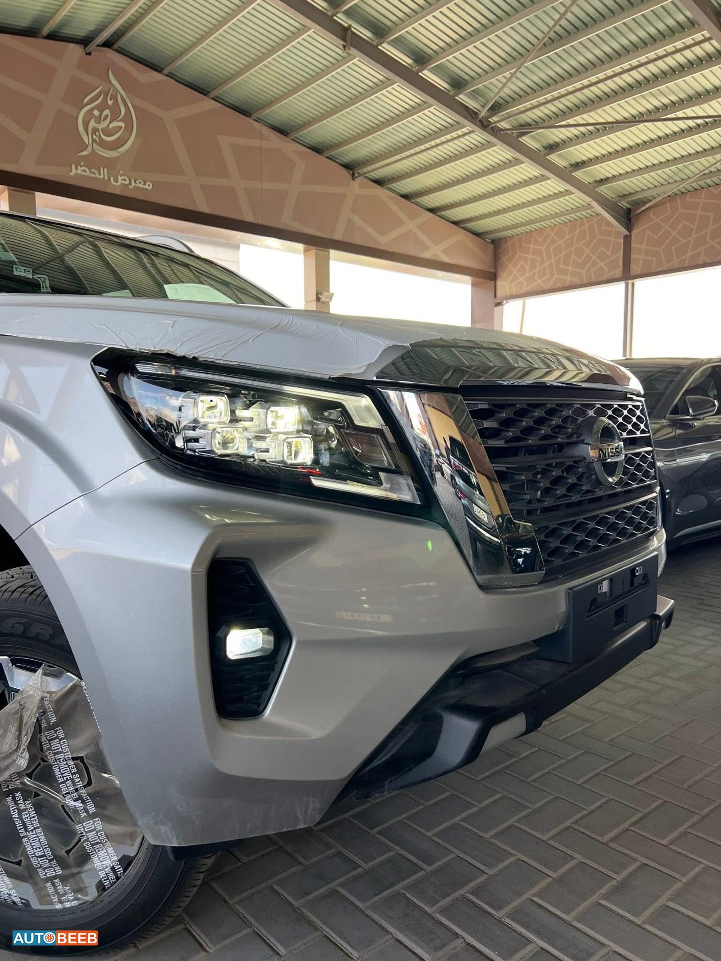 نيسان نافارا 2024