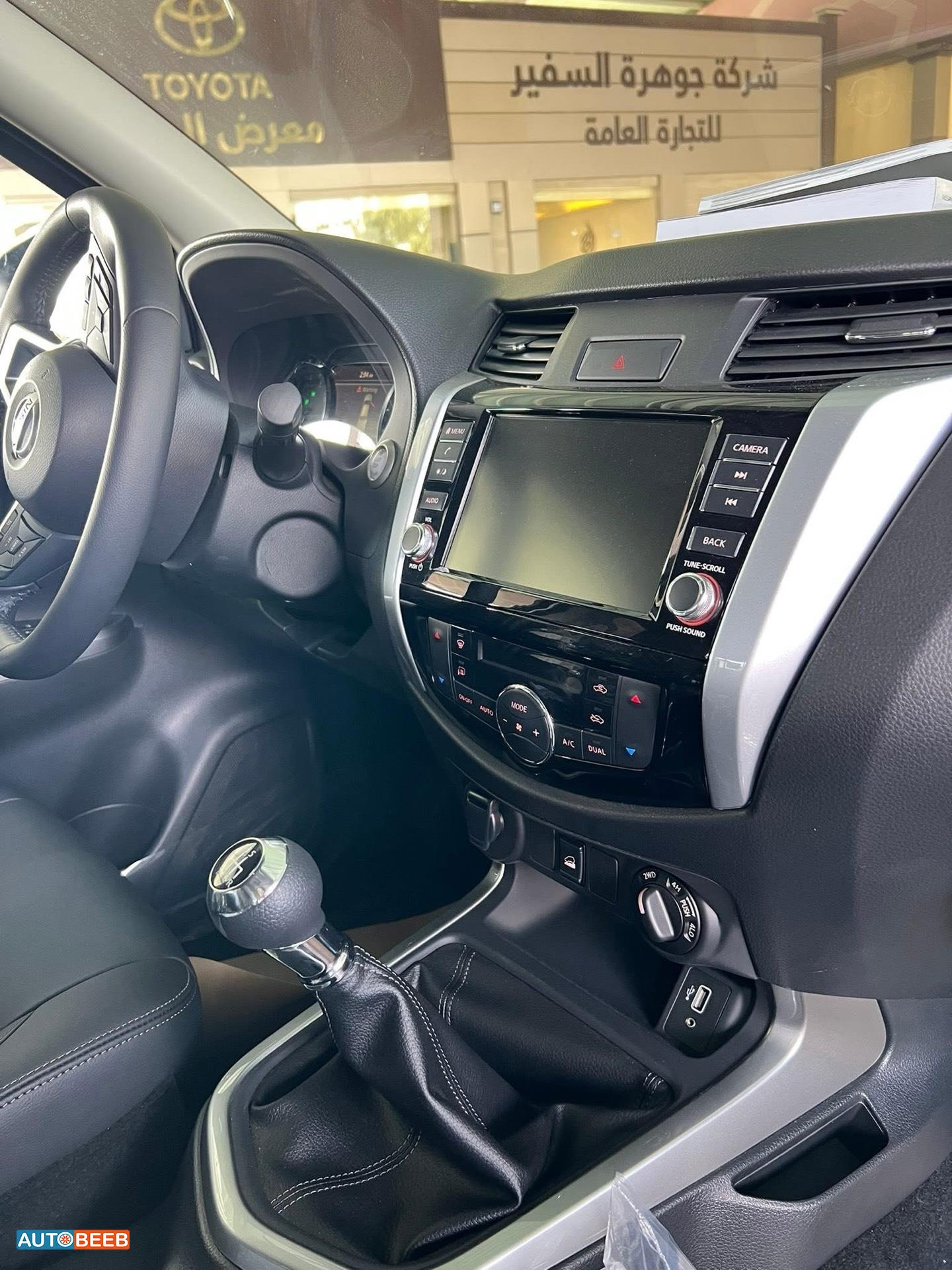 نيسان نافارا 2024