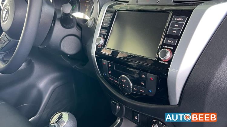 نيسان نافارا 2024