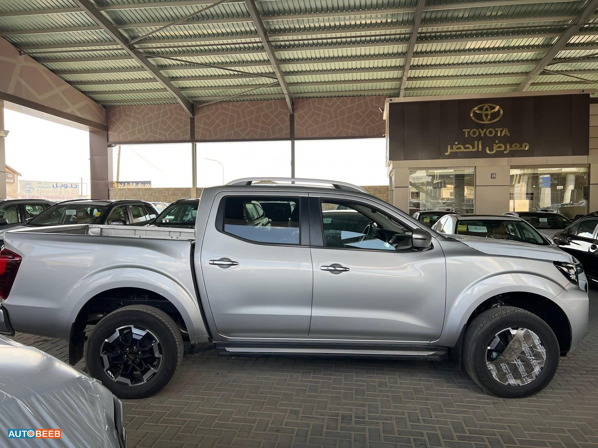 نيسان نافارا 2024