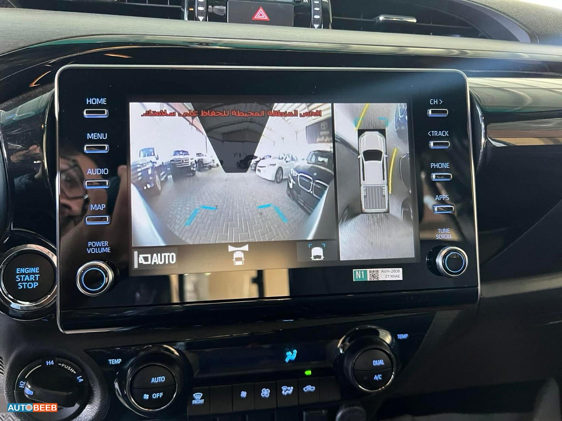 تويوتا هيلوكس 2024