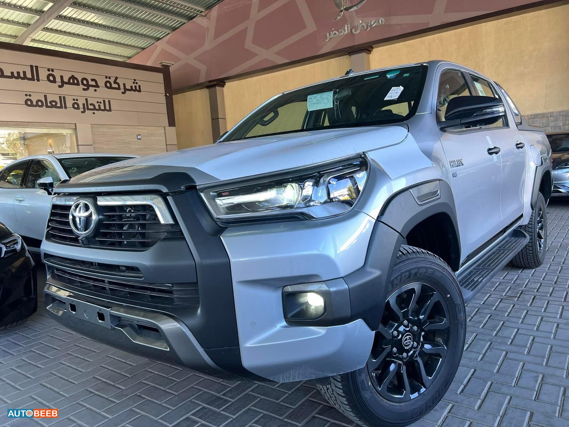 تويوتا هيلوكس 2024