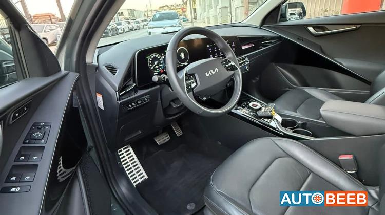 كيا نيرو 2023