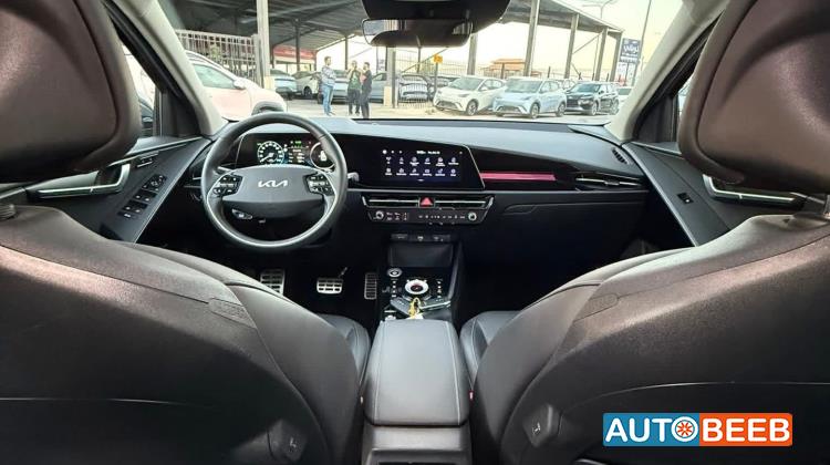 كيا نيرو 2023