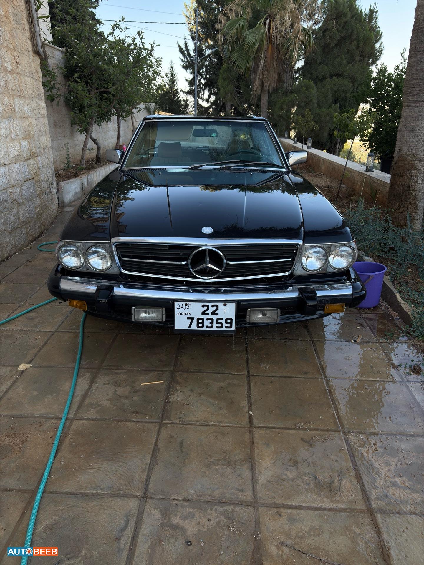 مرسيدس بنز SL560 1987