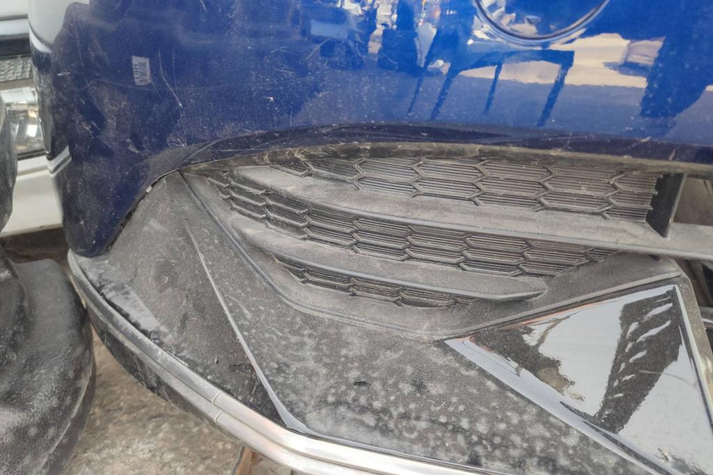 تسكيرة طمبون امامي يمين كيا ev6 2022 2023