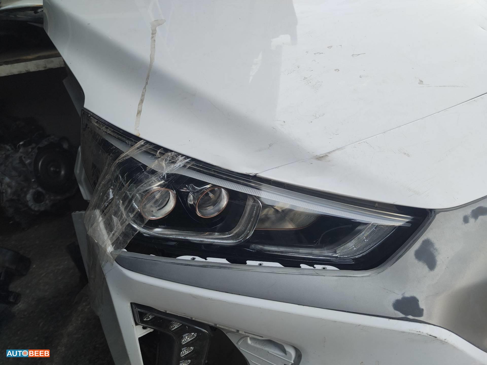 ضوء امامي يمين هيونداي ايونيك كهرباء 2017 2018