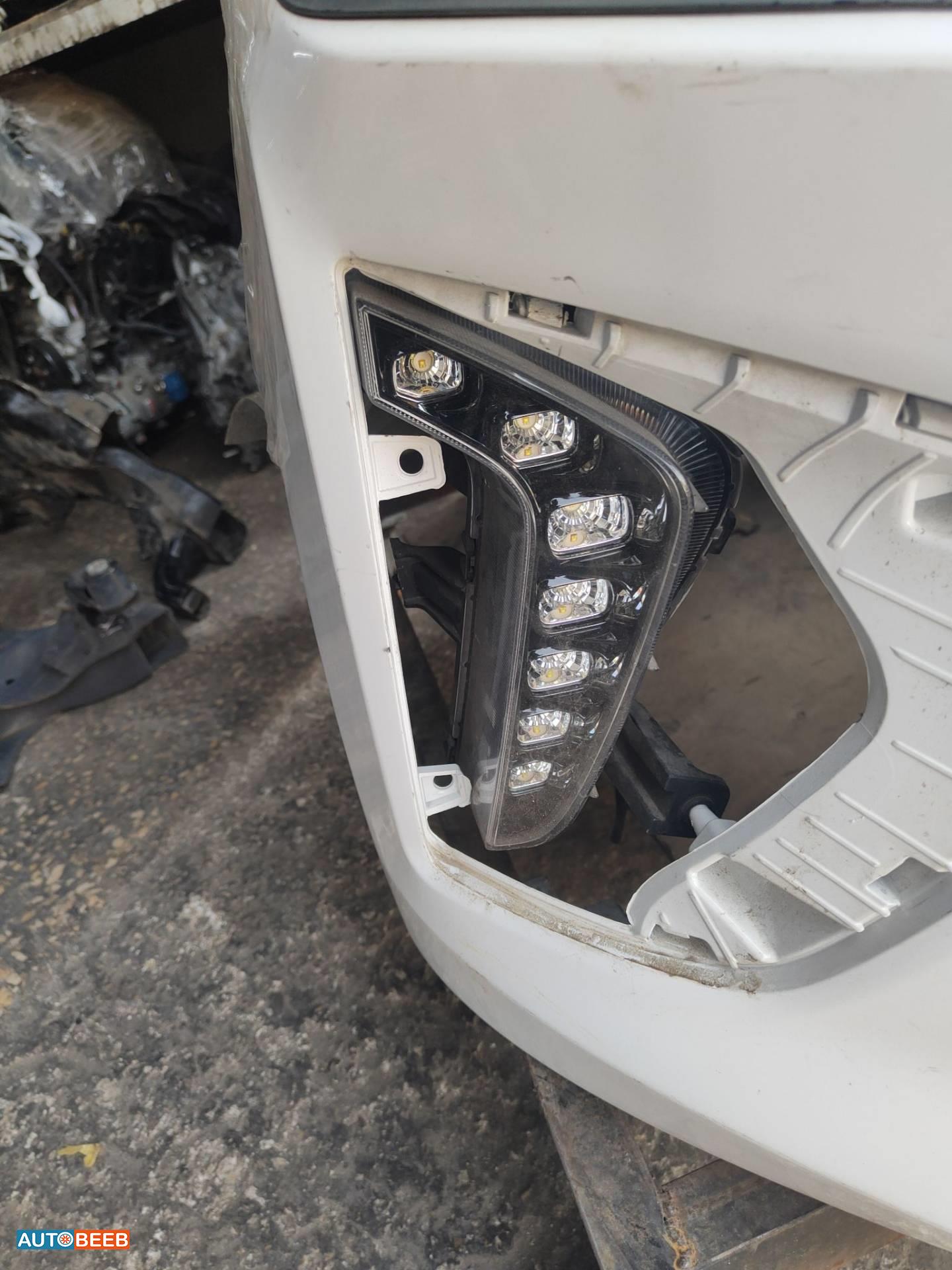 كشاف امامي يمين هيونداي ايونيك كهرباء 2017 2018