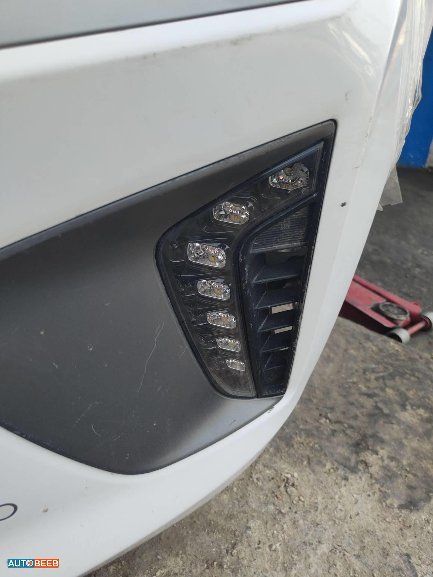 Lights Spotlight Hyundai Ioniq