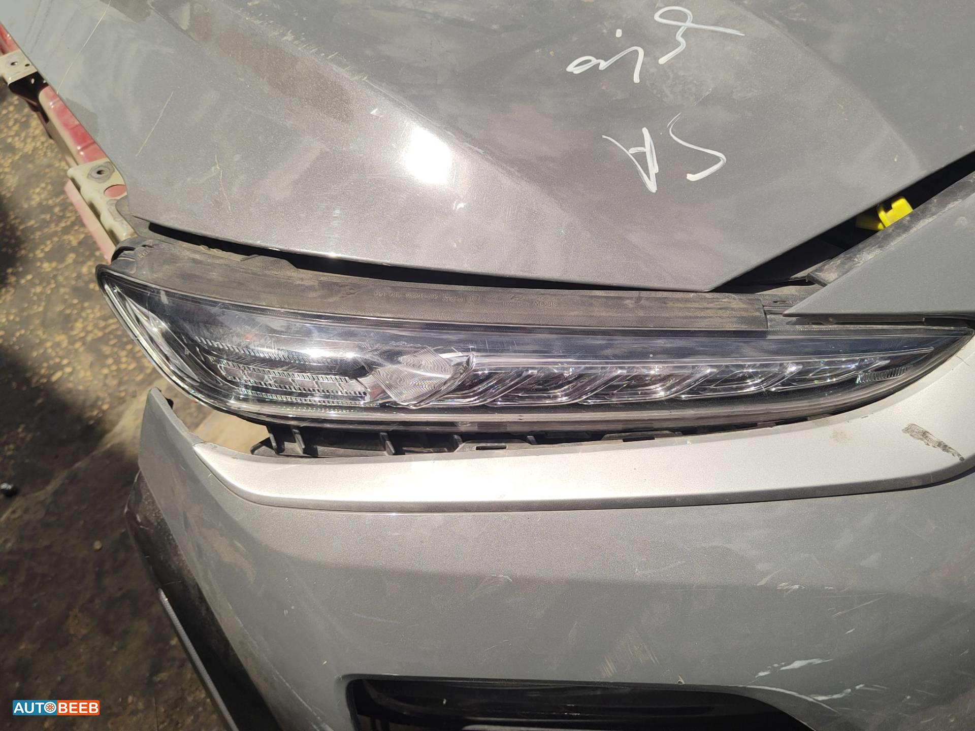 ضوء امامي يمين هيونداي كونا 2020 2021