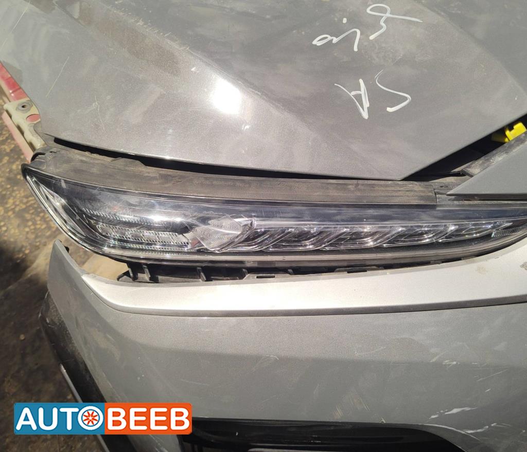 ضوء امامي يمين هيونداي كونا 2020 2021