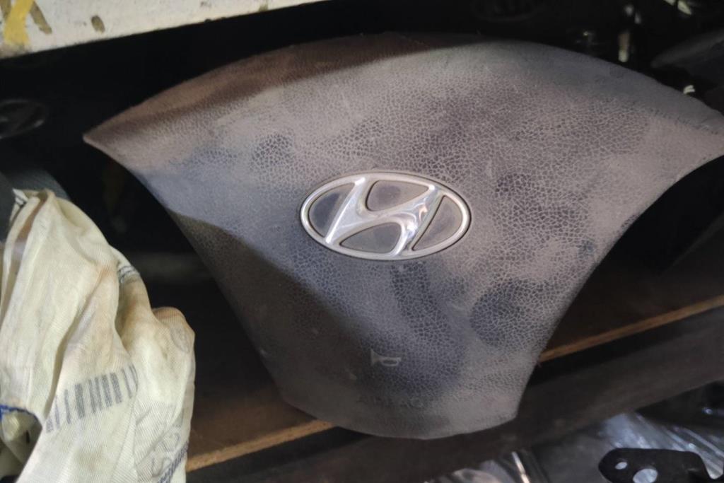 Cabin  Steering Wheel Hyundai Sonata