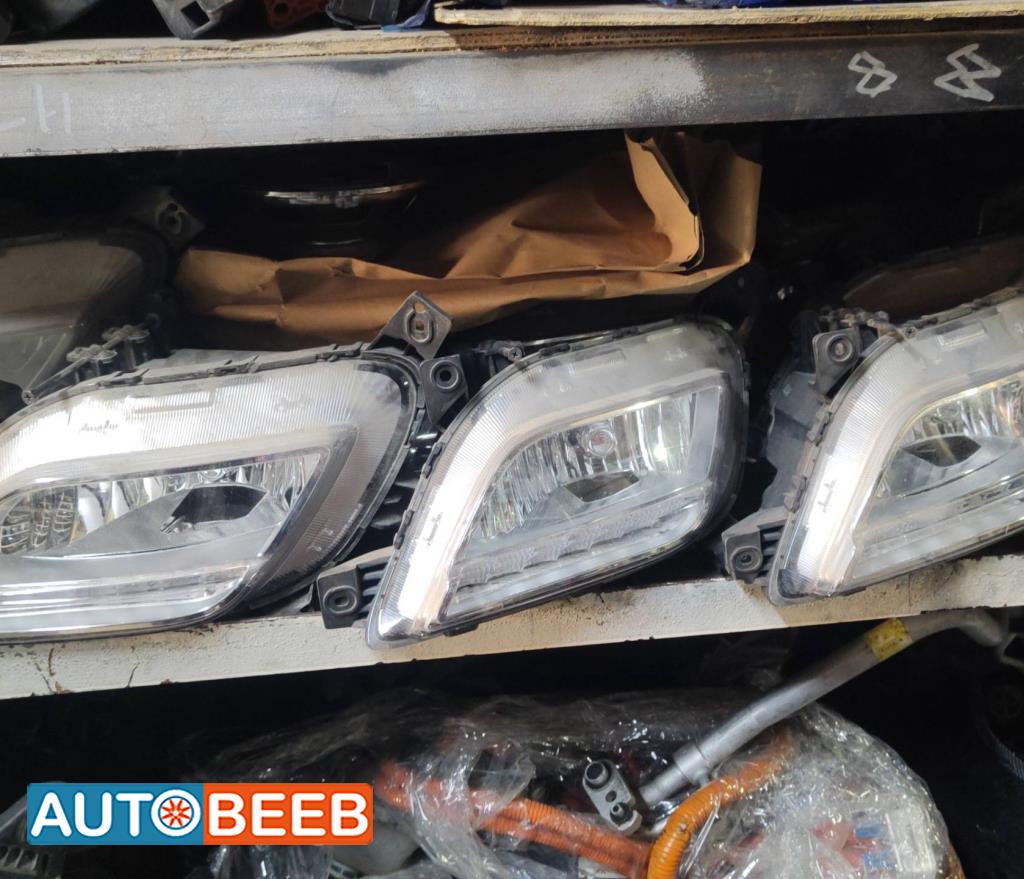 كشاف امامي يمين شمال كيا نيرو 2017 2018