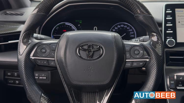 تويوتا افالون 2019