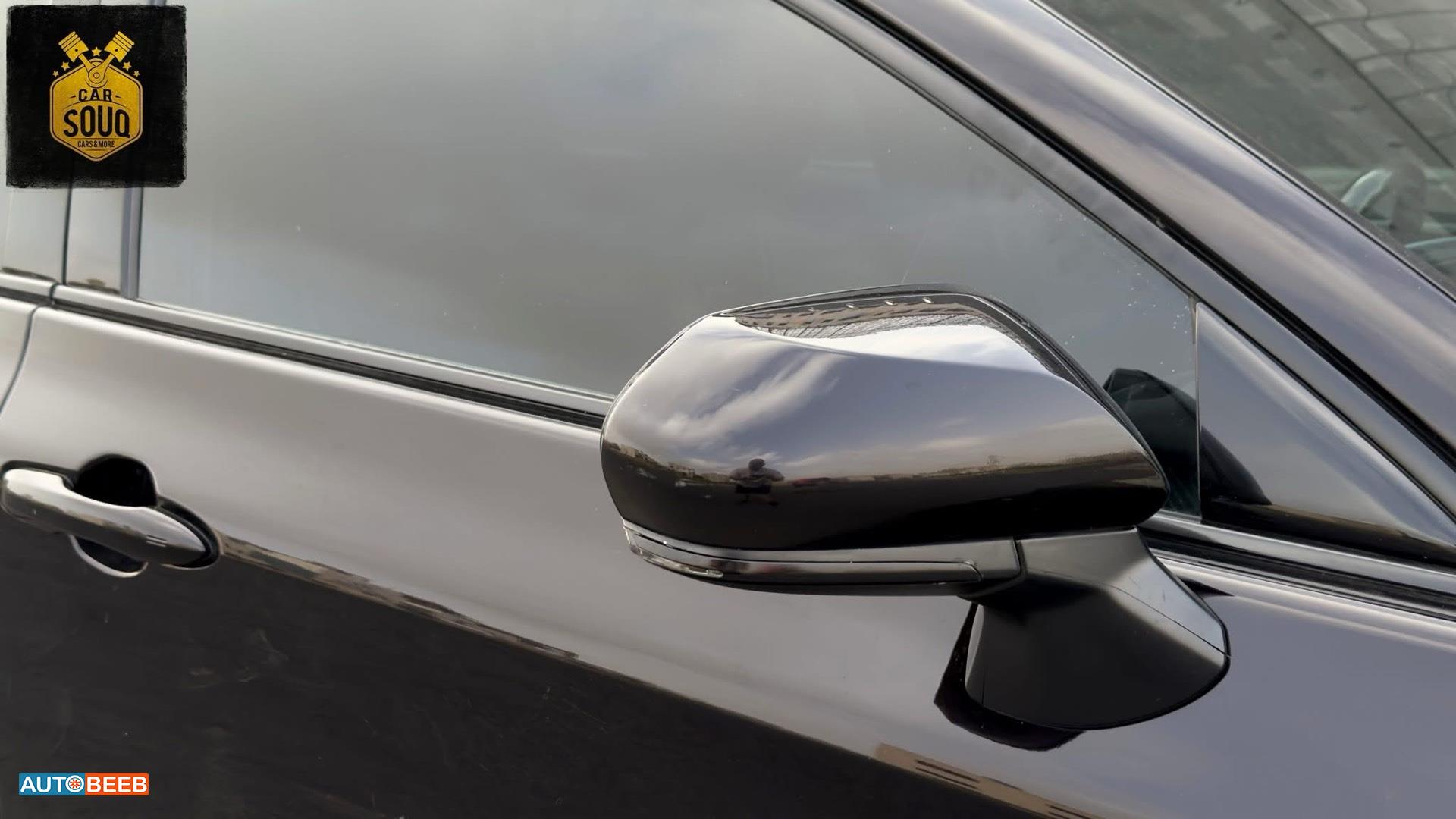 تويوتا افالون 2019