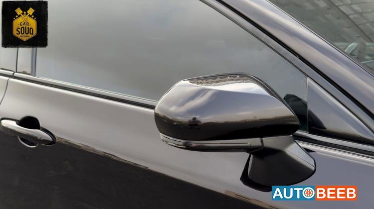 تويوتا افالون 2019