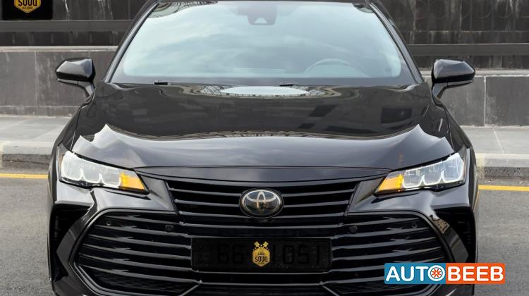 تويوتا افالون 2019