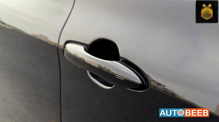 تويوتا افالون 2019