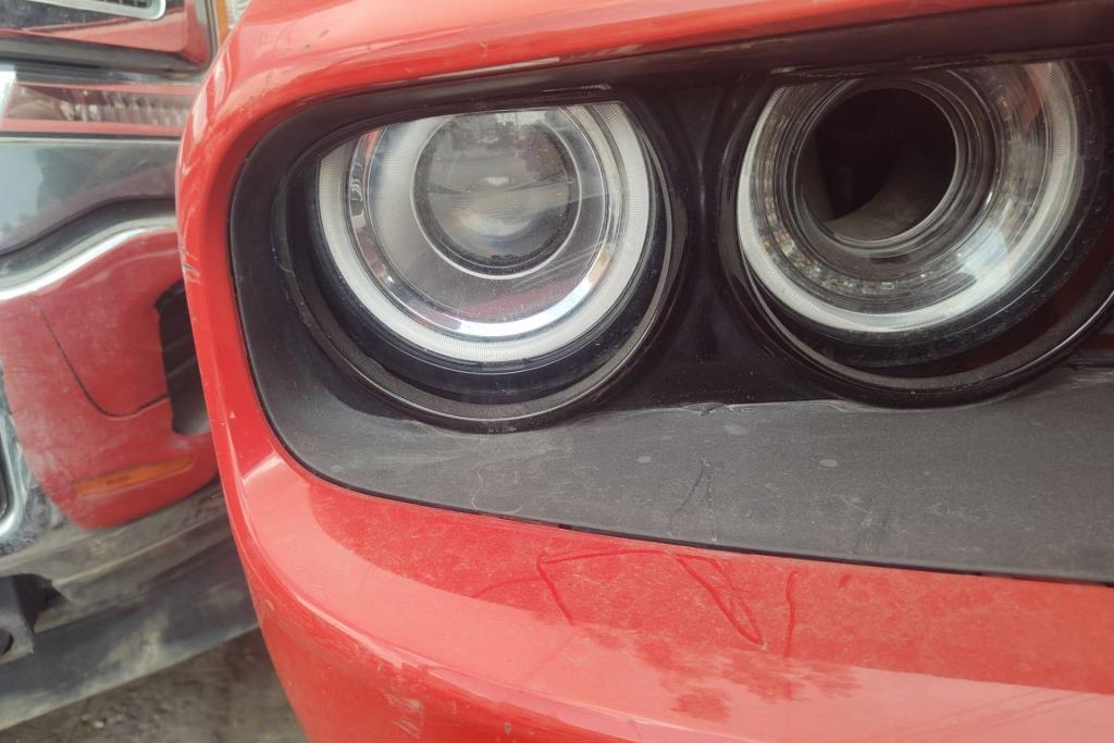 ضوء امامي يمين دودج تشالنجر 2018 2019 2020