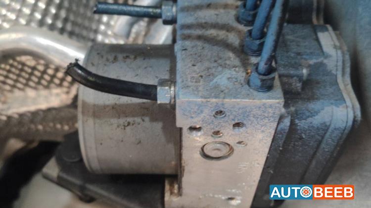 Abs تويوتا هايلاندر 2022 2023