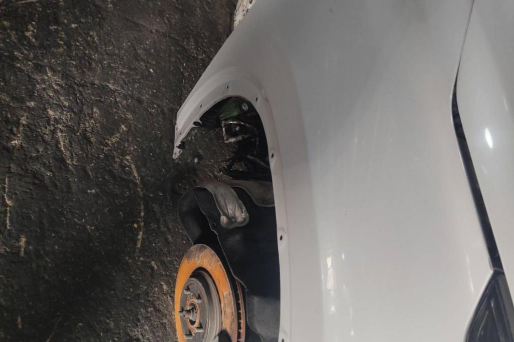 جناح أمامي يمين شمال تويوتا هايلاندر 2022 2023