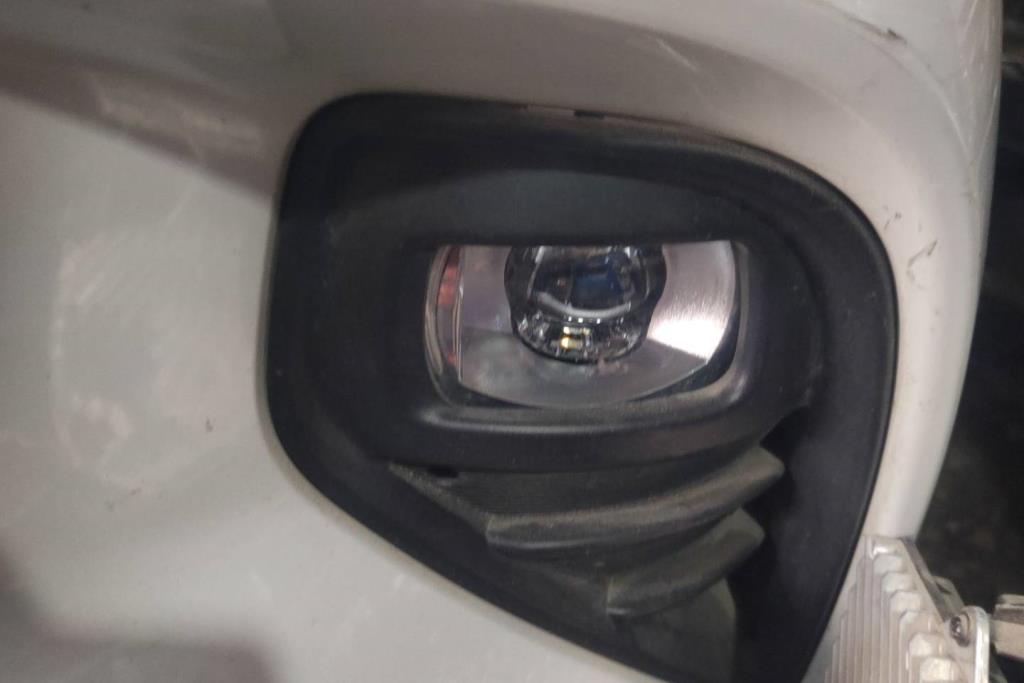 كشاف امامي شمال تويوتا هايلاندر 2022 2023