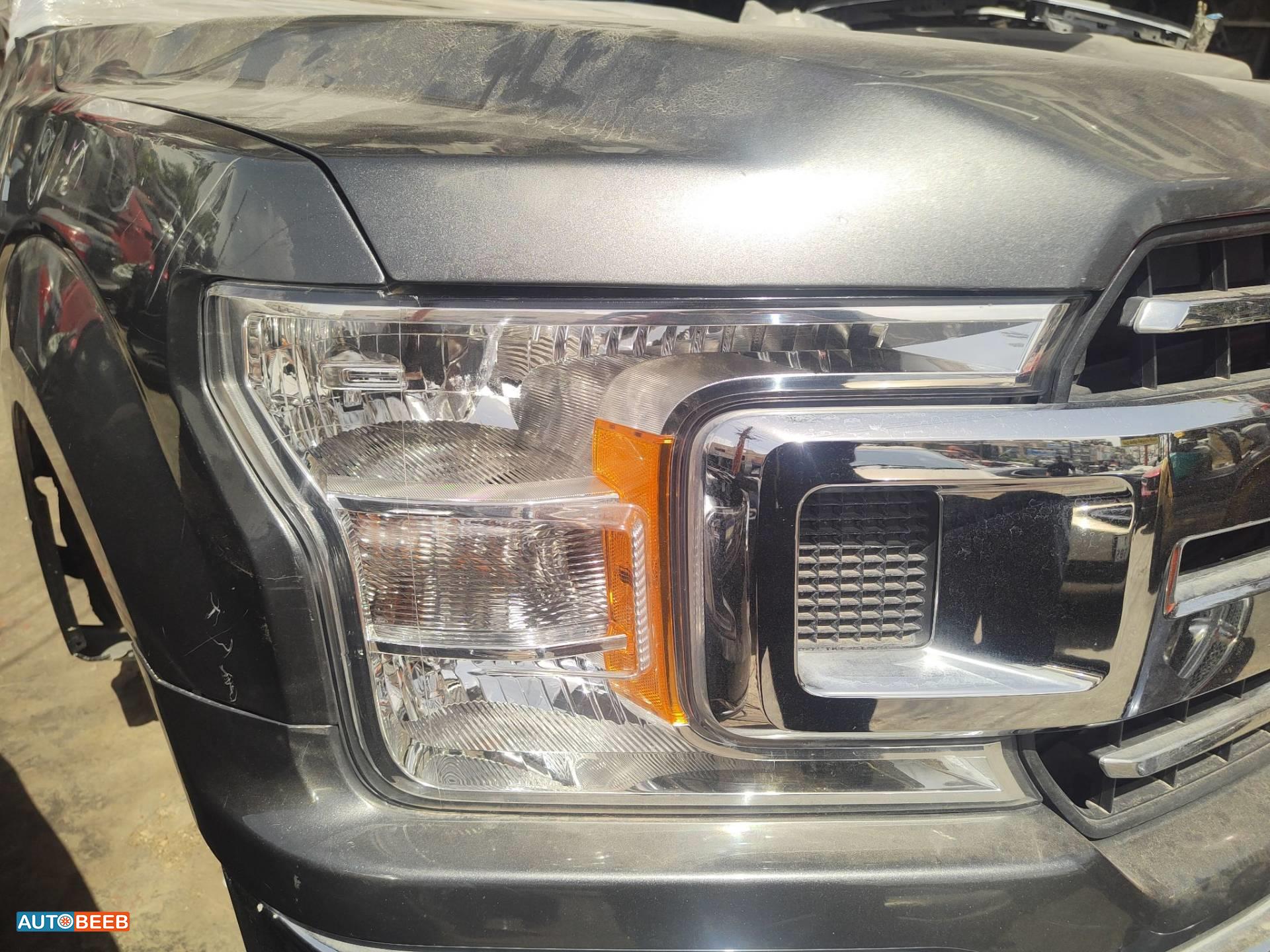 ضوء امامي يمين فورد f150 2018 2019 2020