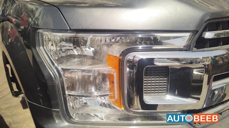 ضوء امامي يمين فورد f150 2018 2019 2020