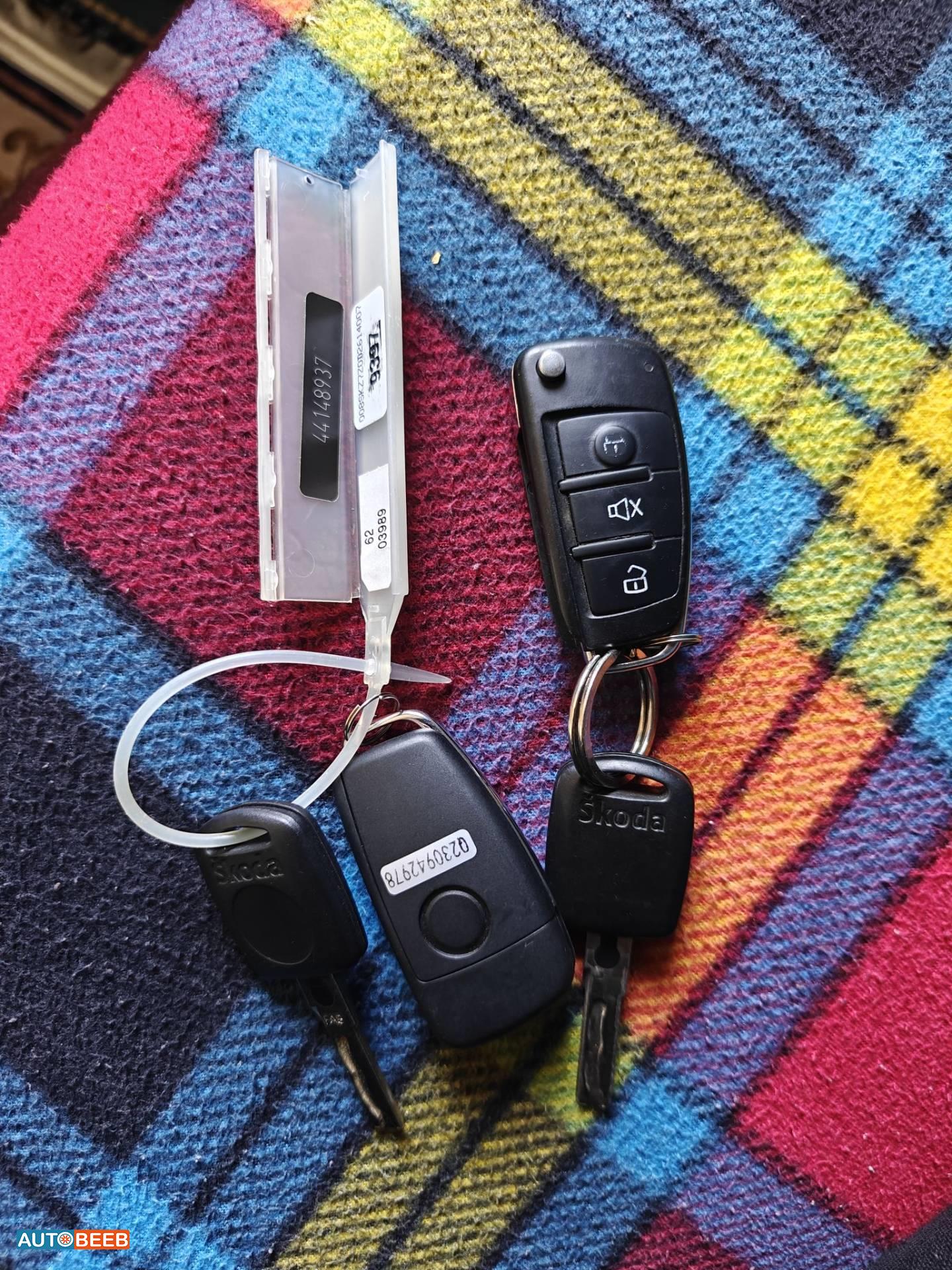 سكودا فابيا 2004