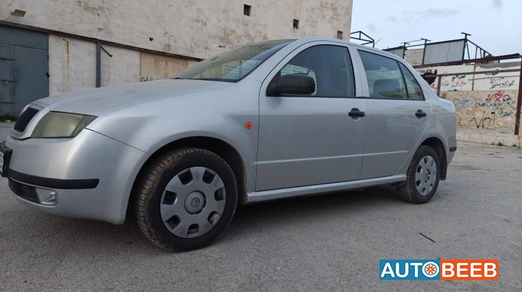 سكودا فابيا 2004