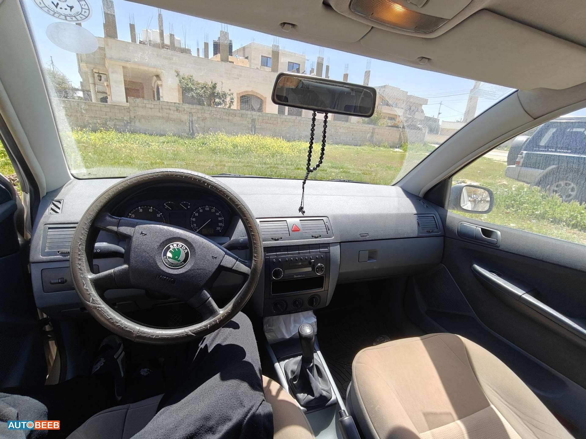 سكودا فابيا 2004