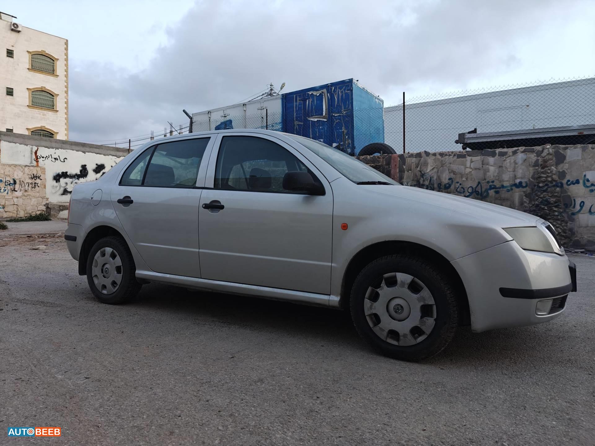 سكودا فابيا 2004