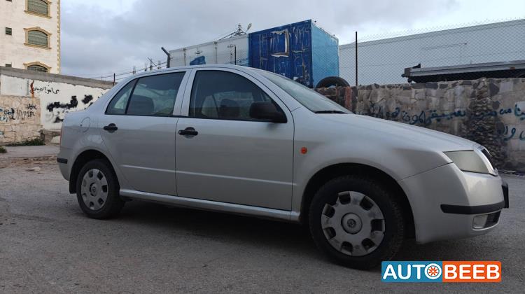 سكودا فابيا 2004