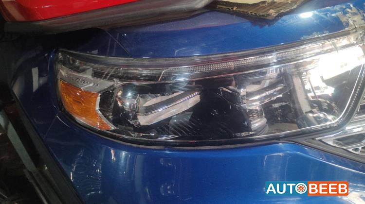 ضوء امامي يمين فورد اكسبلورر 2021 2022 2023