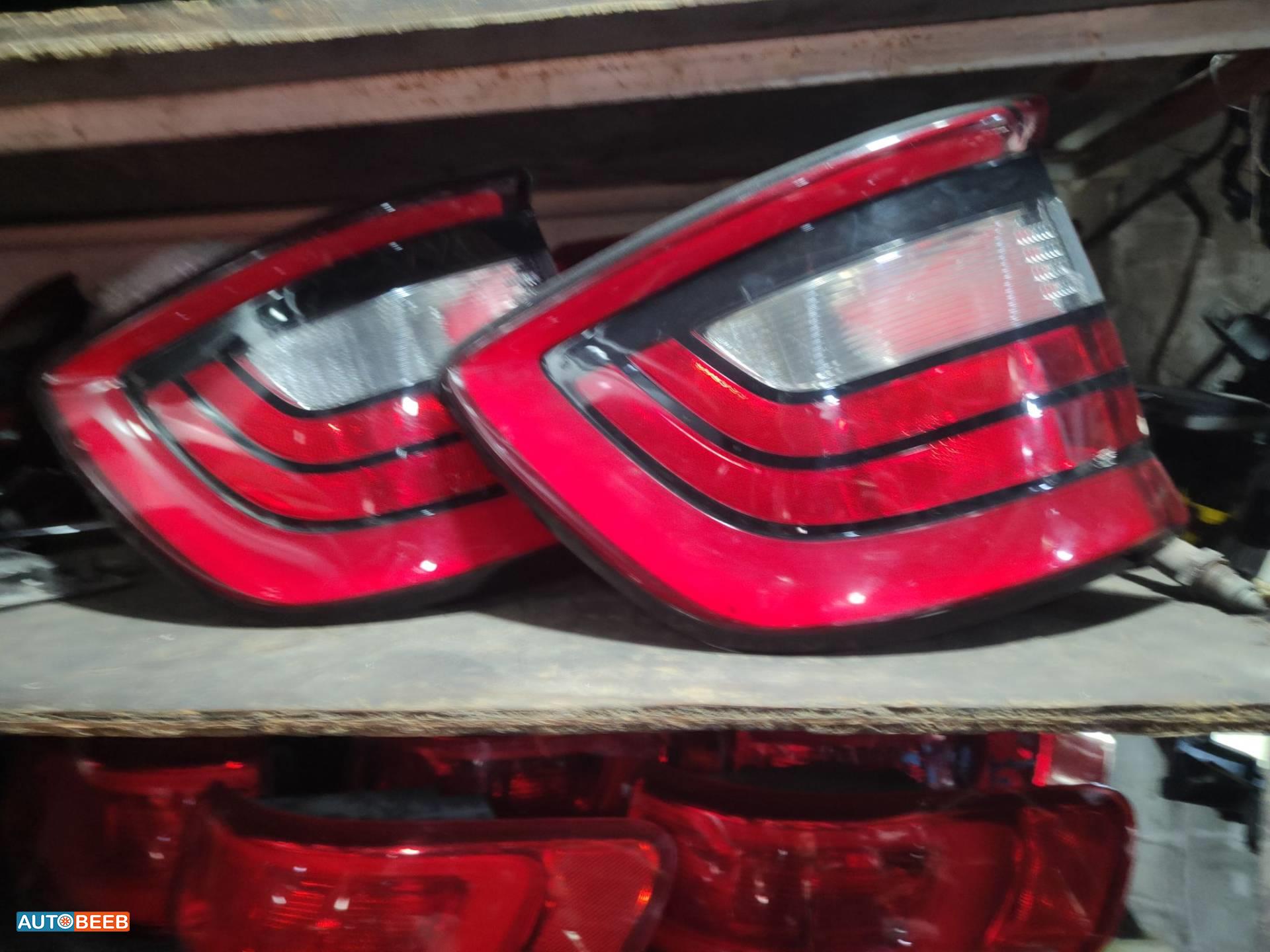 ضوء خلفي يمين شمال دودج دورانجو 2020 2021