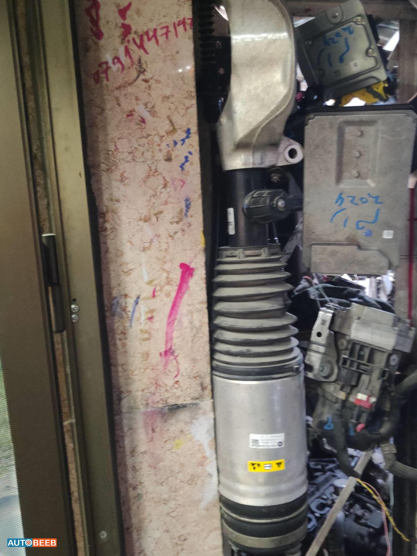  Shock Absorber Jeep Grand Cherokee