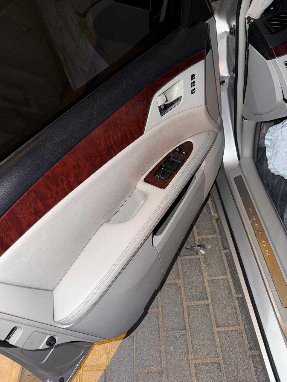  سيارة كاملة تويوتا افالون