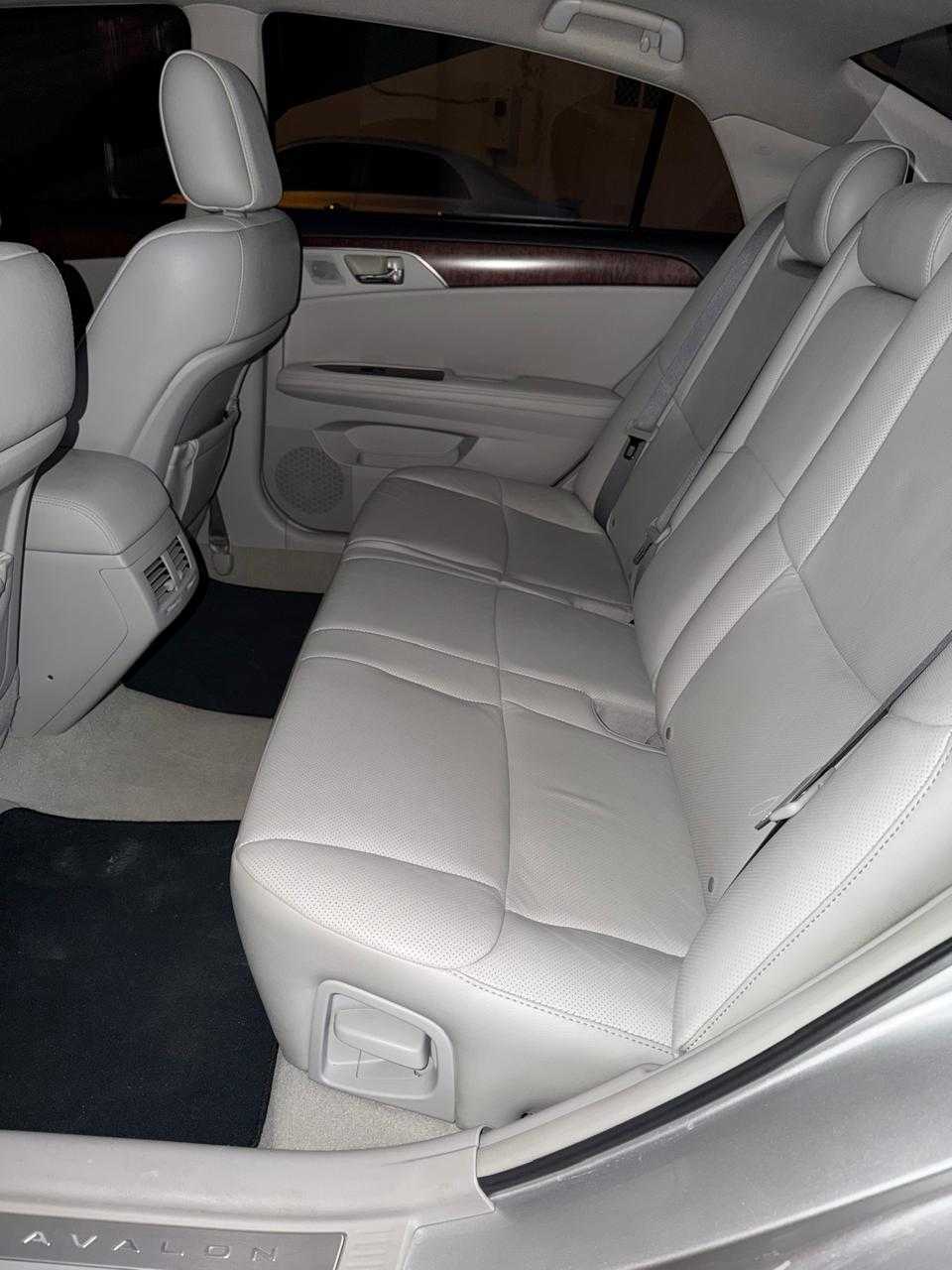  سيارة كاملة تويوتا افالون