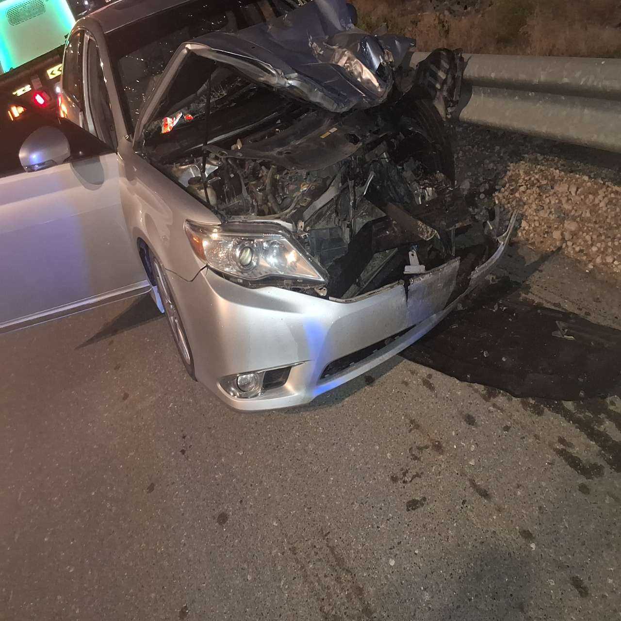  سيارة كاملة تويوتا افالون